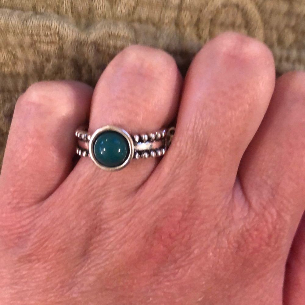 Green stone ring